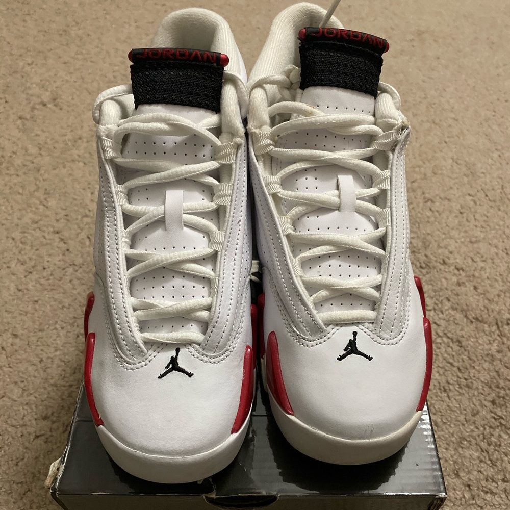 Quick strike Jordan candy cane 14’s